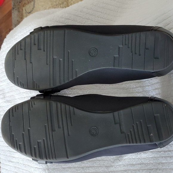 BARE TRAPS MEMORY FOAM SIZE 10 WIDE FLATS - Picture 8 of 12